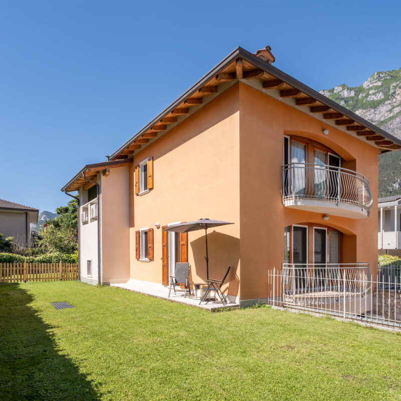 Villa Fontana, Casa Vacanza con Giardino a Riva del Garda